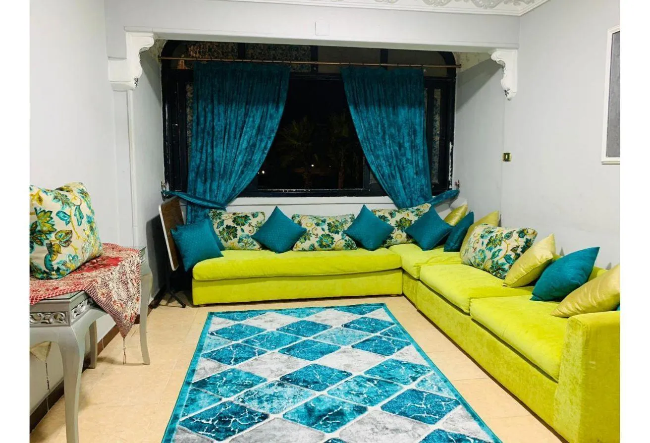 Rent in 7th District: للايجار فى اكتوبر شقة في الحي السابع