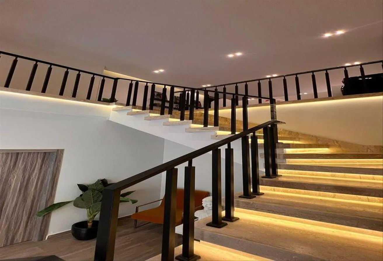 Gallery Image 8