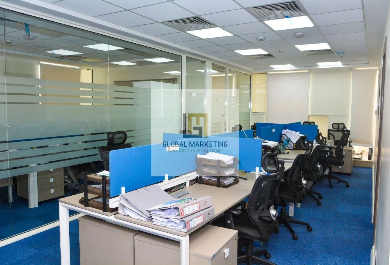Rent in Central New Cairo: Finished Office 600m for rent in Teseen