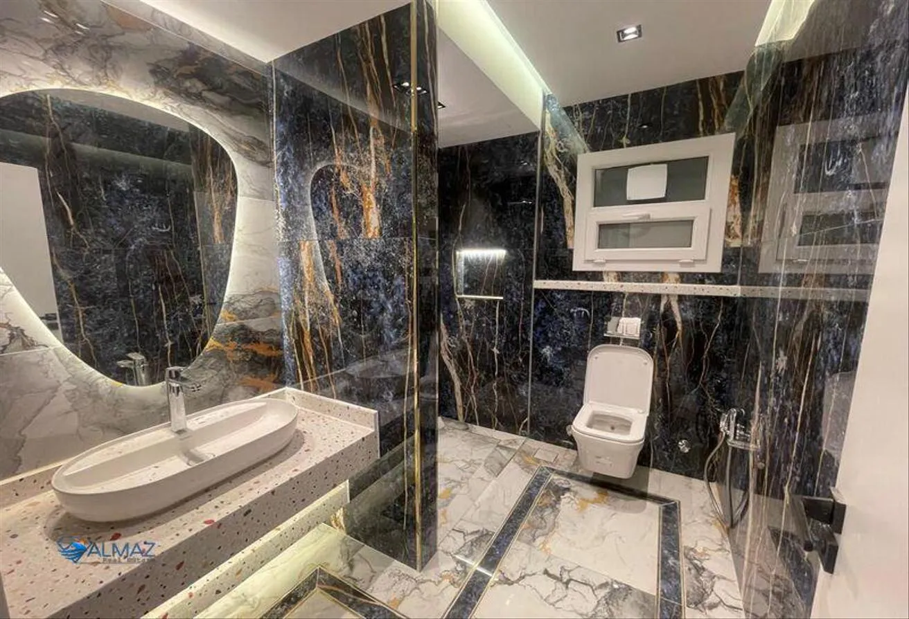 Rent in North Lotus: قة مفروشة للايجار 215م في اللوتس أمام جامع مالك
