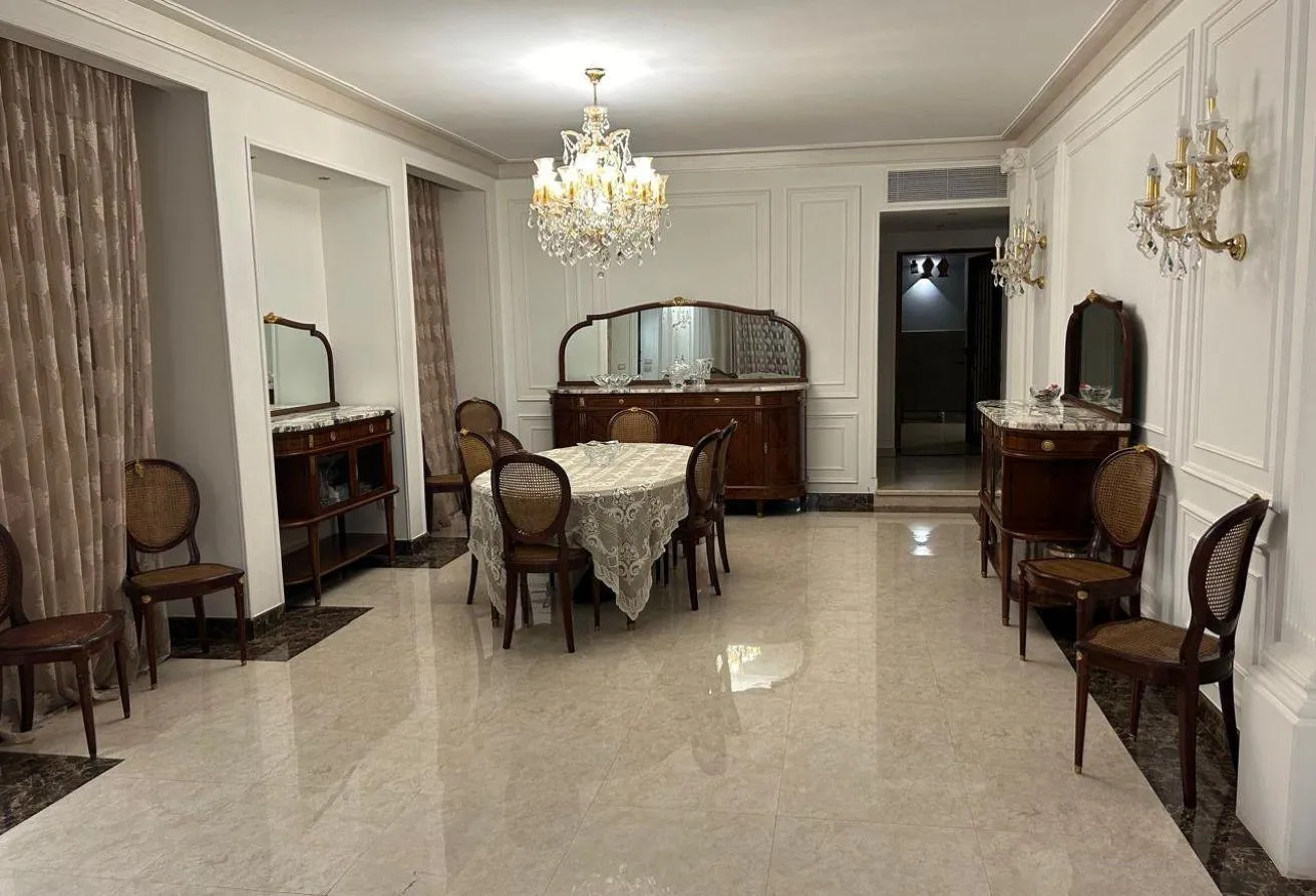 Sale in Six West:  Luxury Duplex with Extra Rooms and Garden F-sale