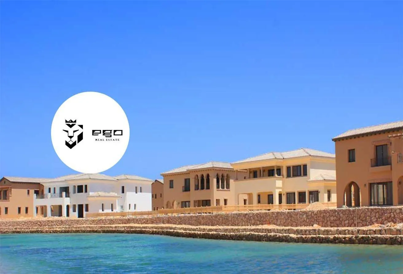 Sale in Marassi: For Sale Villa in Marassi - Lake and Golf view
