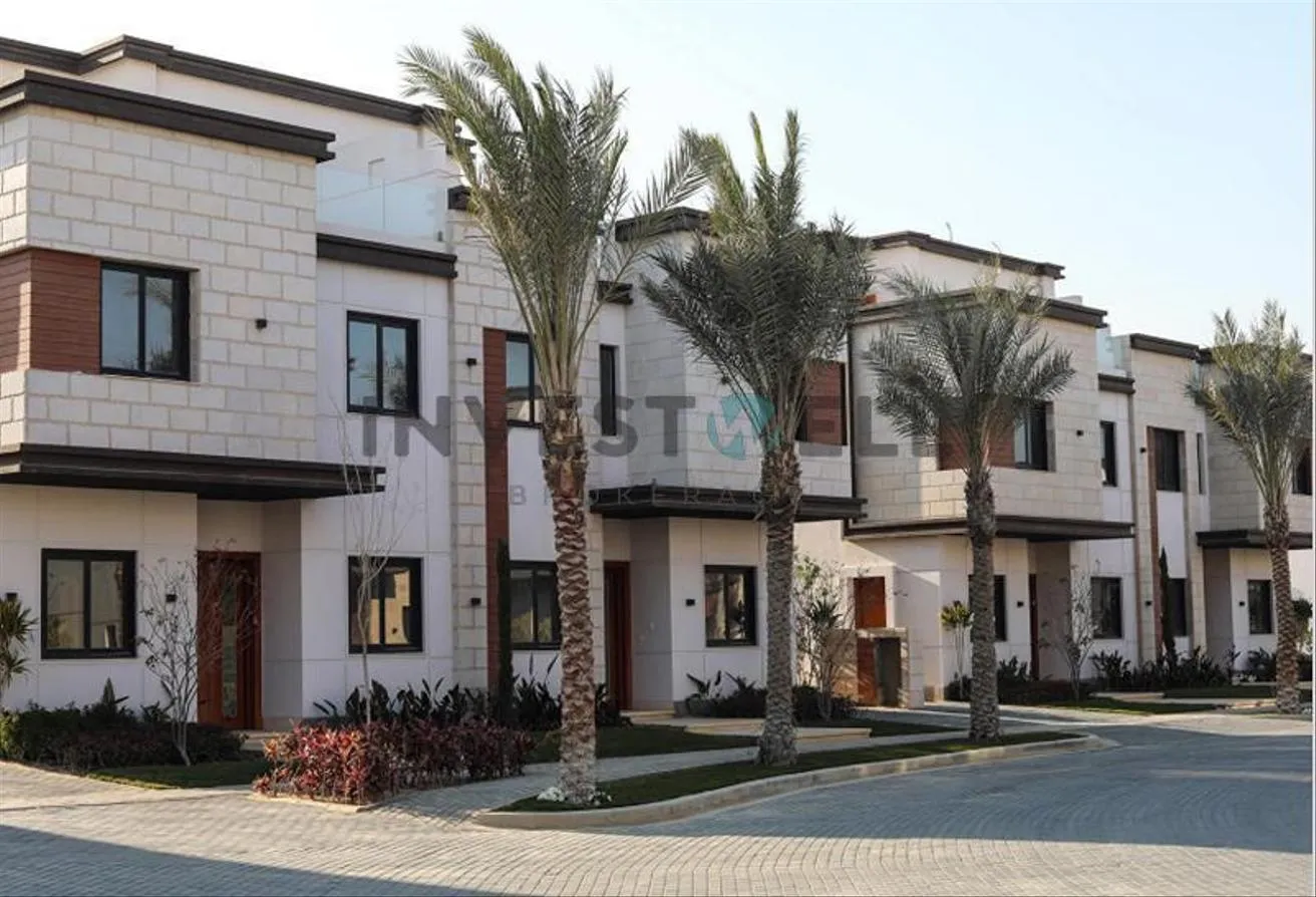 Sale in Dijar: Penthouse for sale in Fifth Settlement, 12-yrs ins