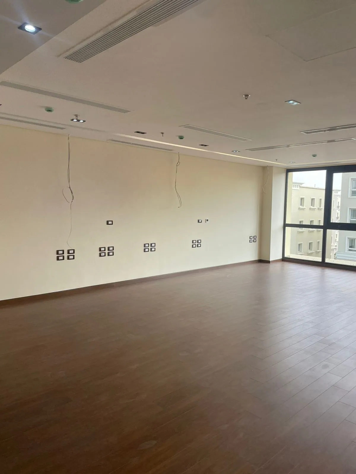 Rent in Mivida: standalone 4 rent in Mivida, kitchen,A,C