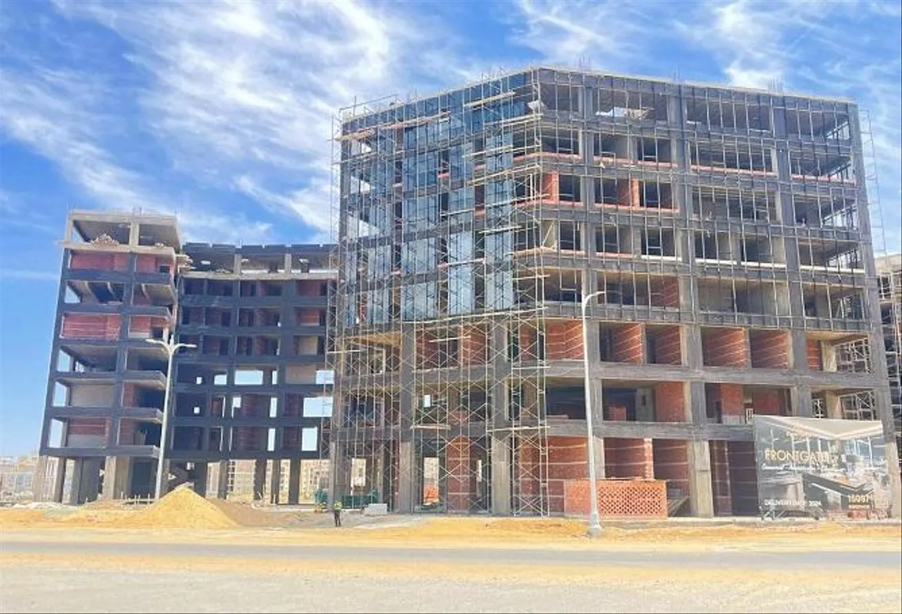 Sale in FRONTGATE: Shop RTM in Front Gate New Capital Over 6 Years