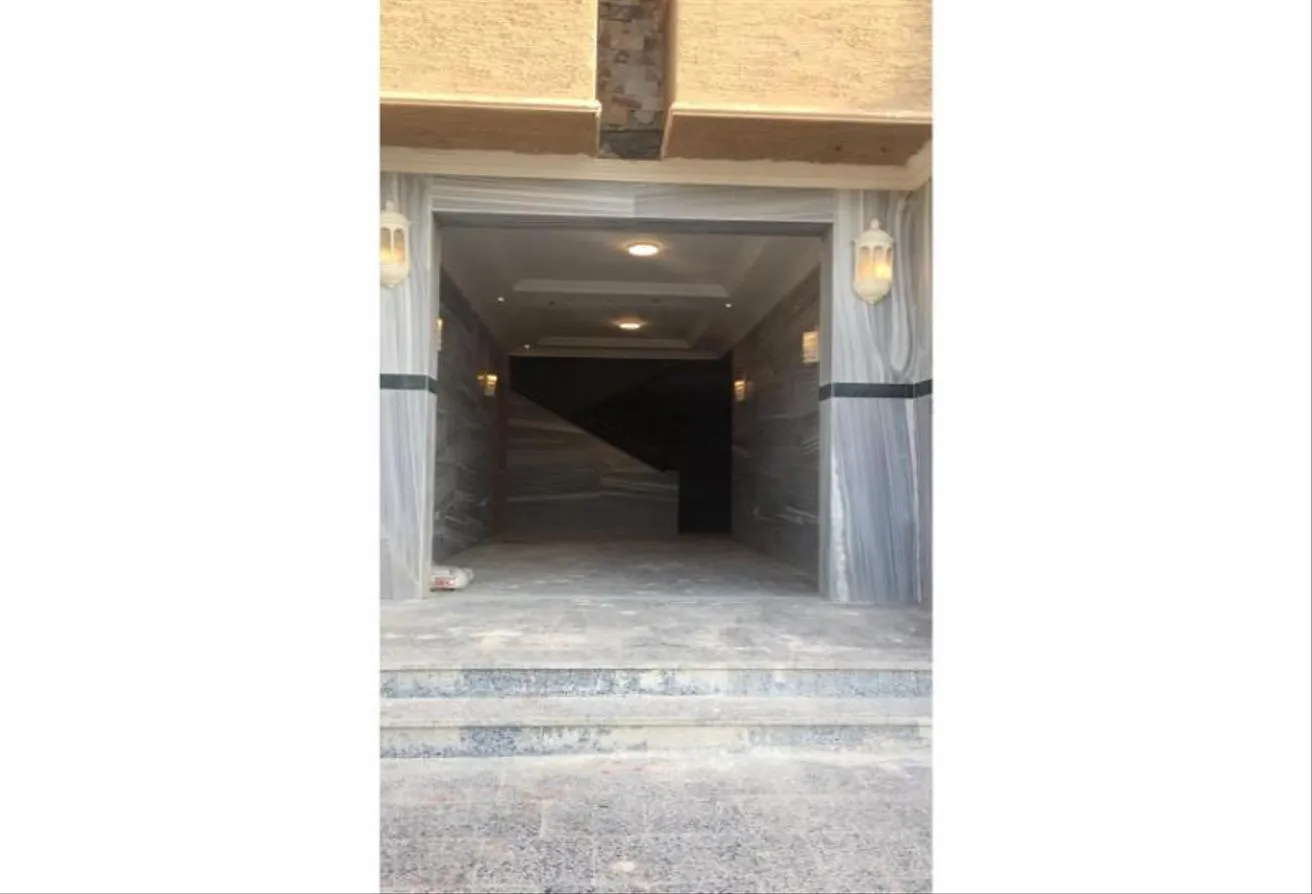 Gallery Image 14