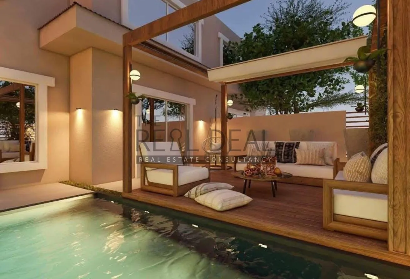 Sale in IL Bosco City: Standalone villa, 22,000 monthly installments 12y