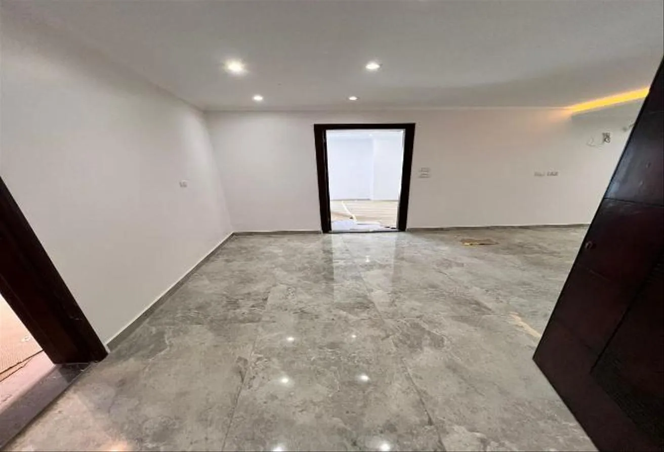 Gallery Image 14
