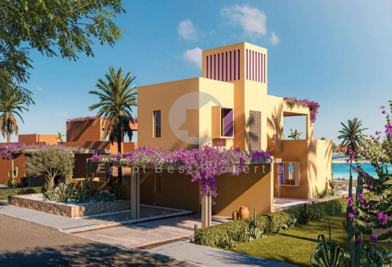 Sale in North Bay: Townhouse Corner panoramic sea view, open lagoon.