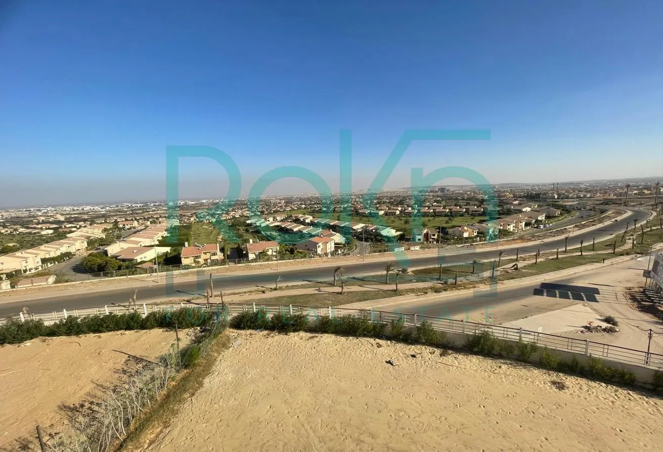 البيع في الكارما 4: فيلا للبيع 4 غرف ماستر على أعلى هضبه فى الشيخ زايد 