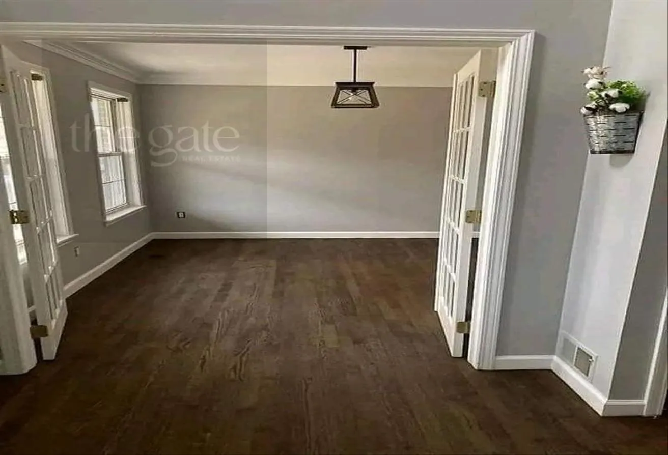 Gallery Image 14