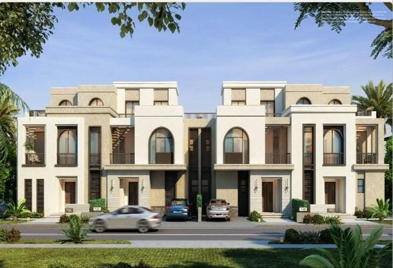 Sale in Ever: Townhouse Prime location in New Cairo Over 12Years