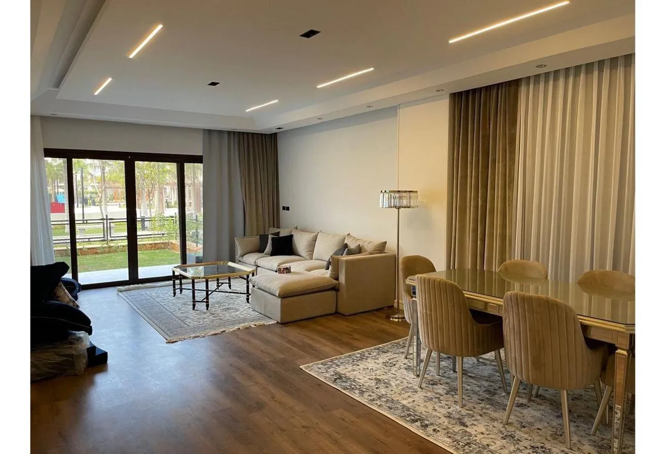 للايجار في 16 وان: For Rent Studio in one 16 Sodic west 