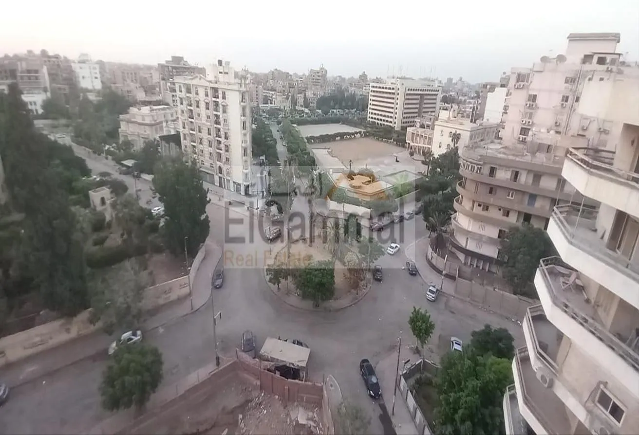 Sale in Al Orouba St.: مبنى بالكامل+ارض مميزه للبيع موقع متميز بسعر مناسب