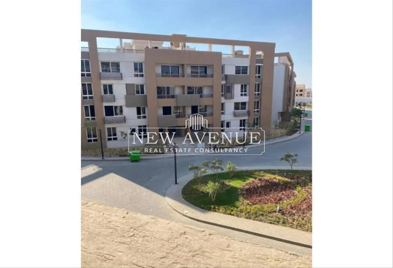 Sale in Granda Life: under market apartment 4 sale grand life shorok