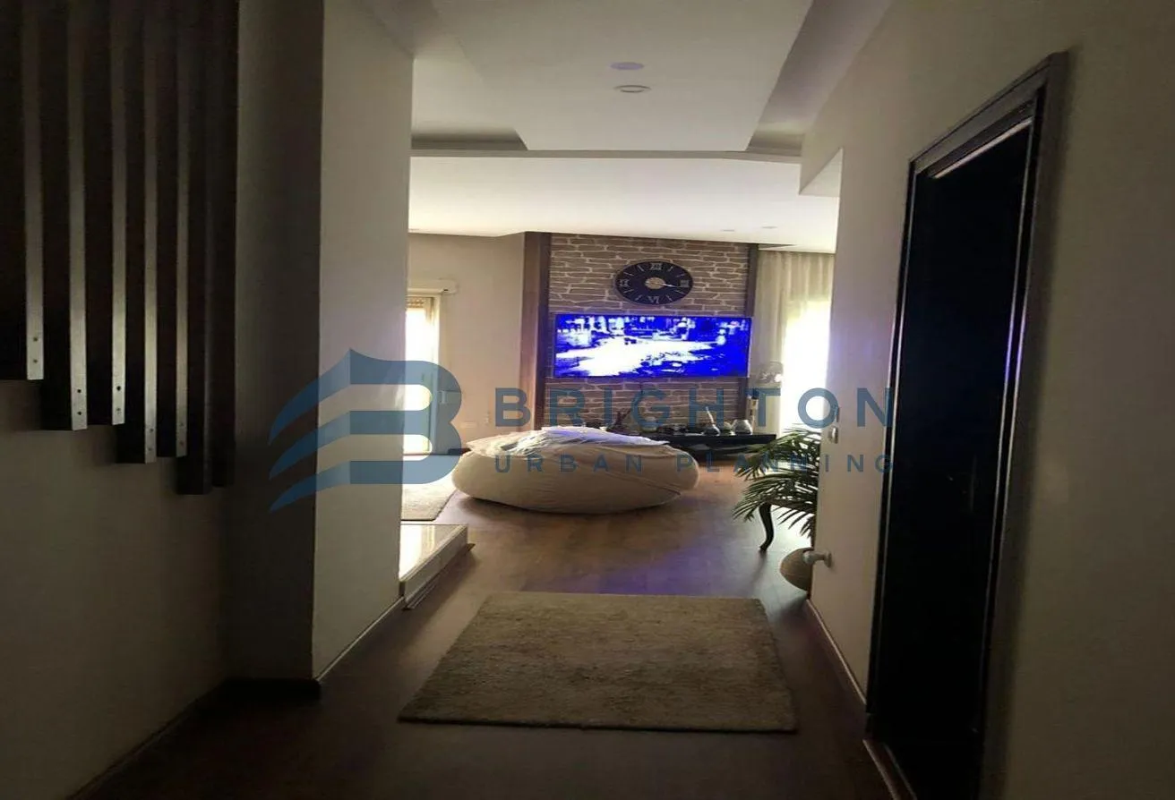 Sale in One Piece: duplex for sale, Prime Location compound One Piece