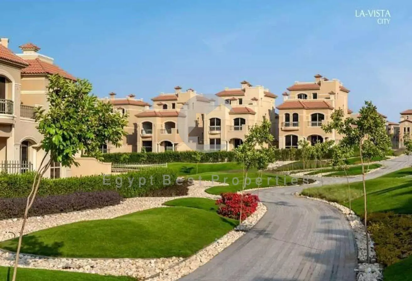 Sale in Midtown: For Sale Townhouse In MidTown New Cairo Lowest Dp%