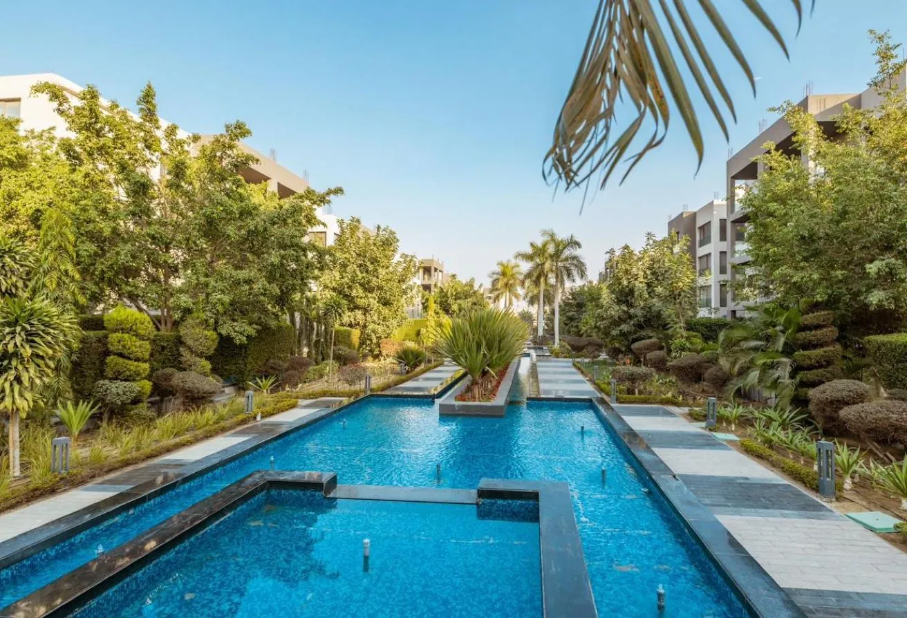 Rent in Silver Palm: Modern Fully Furnished Apartment Firsthand