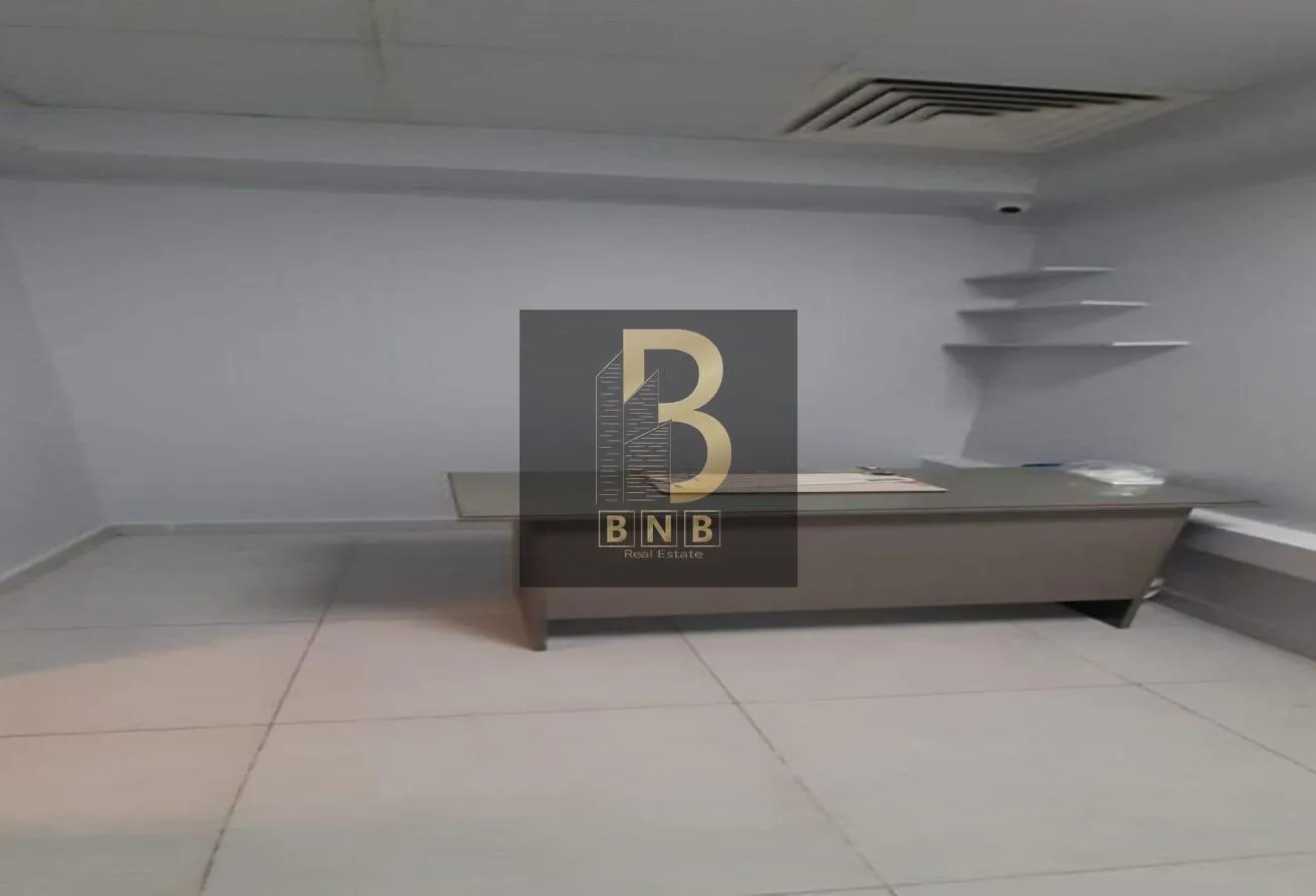 Rent in V90: admin building for rent directly on the 90th