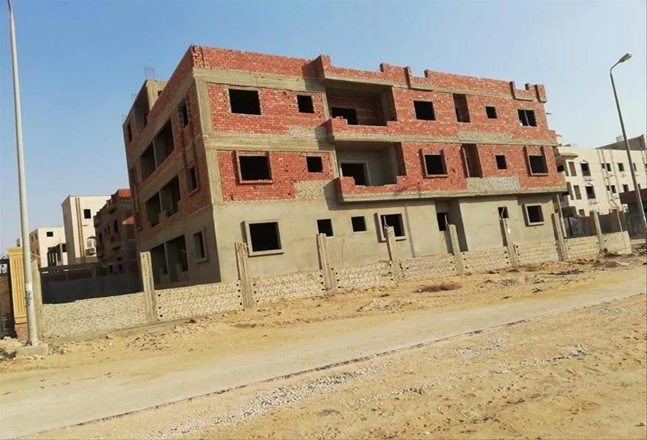 Sale in Tamr Hena: 50%DP, Semi finished, Delivery 1year Tamr Hena 1