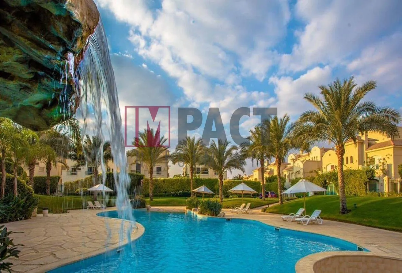 Sale in El Patio Town: For sale villa in Patio Town next to AUS