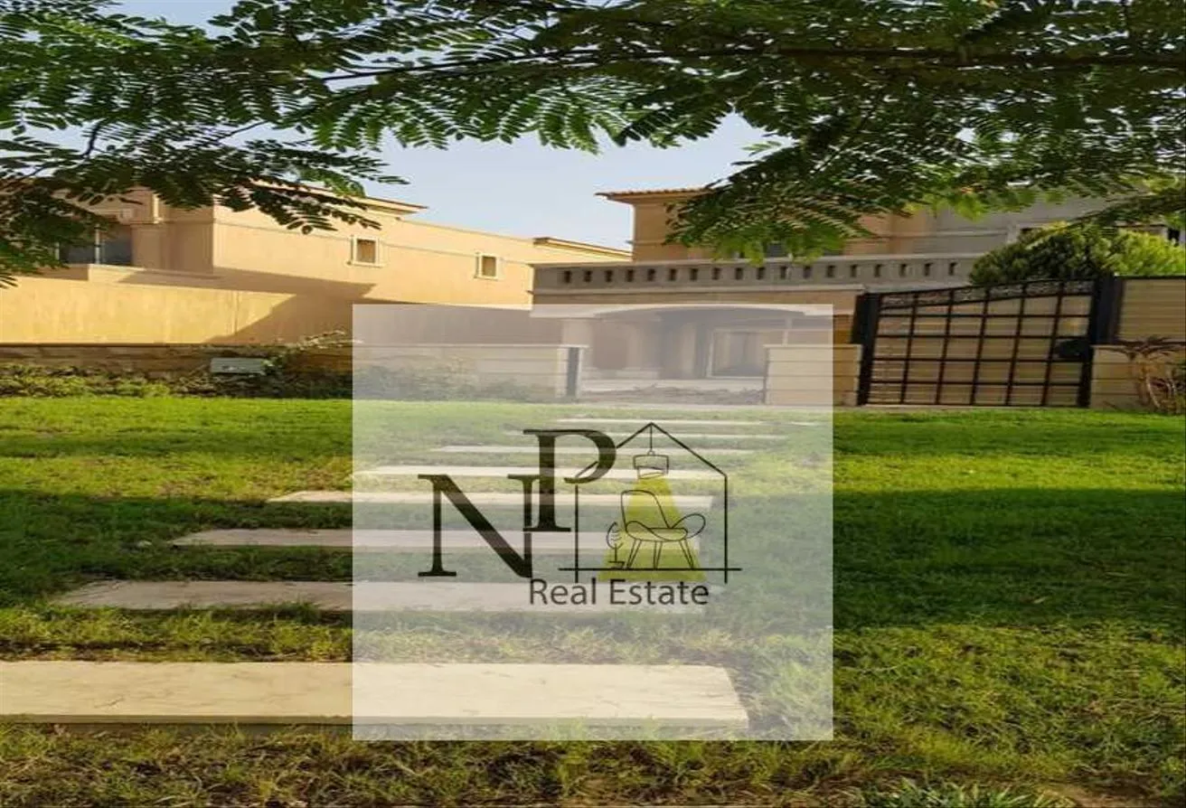 Rent in Royal Meadows: Townhouse for rent in Royal Meadows Ultra Lux
