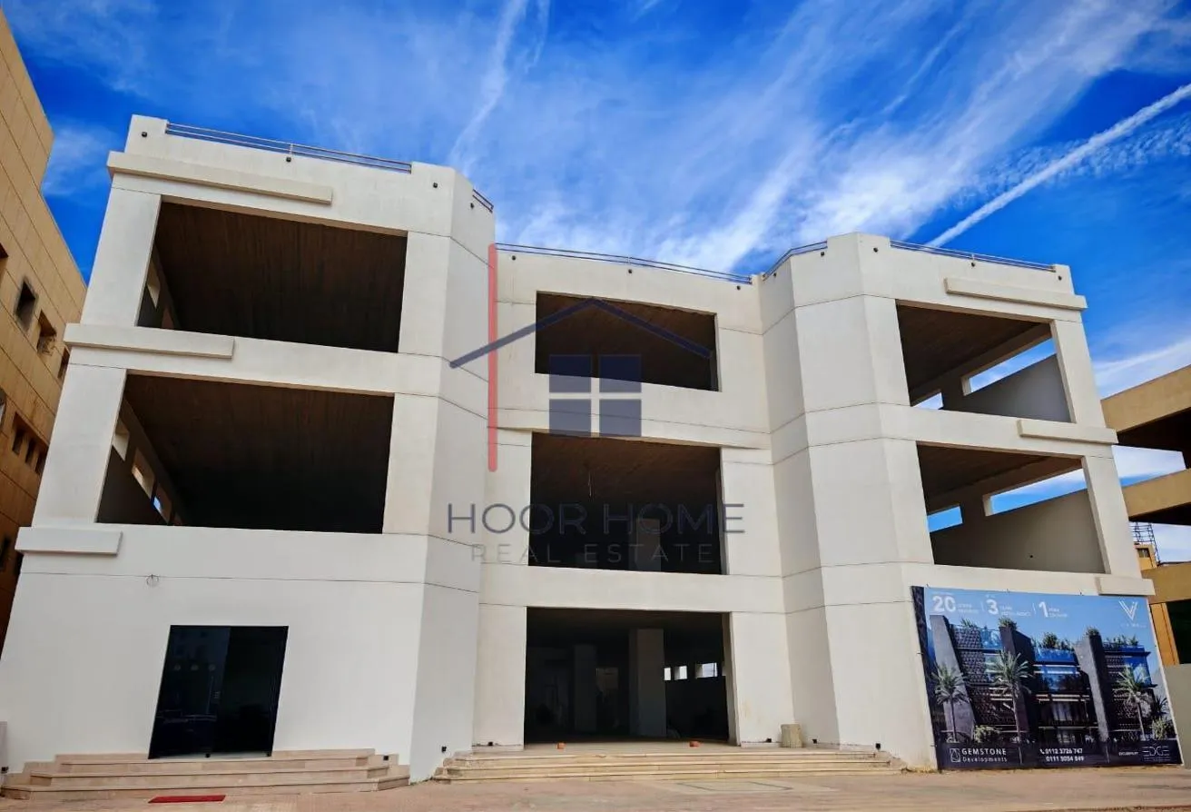 Sale in Bank Center Street: Unique commercial building 3456m in Banks Center