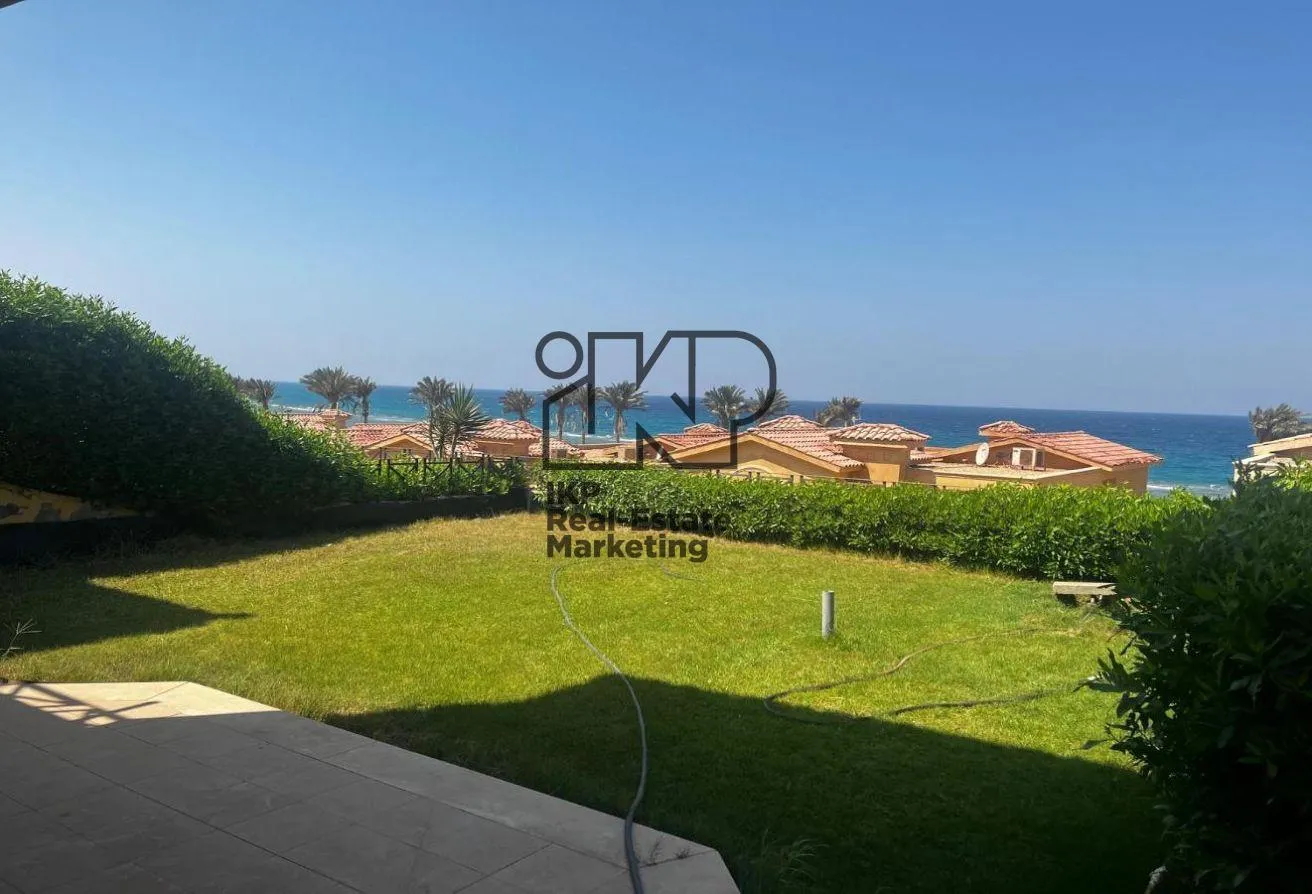 Sale in La Vista: Villa for sale in Lavista bay east First row sea