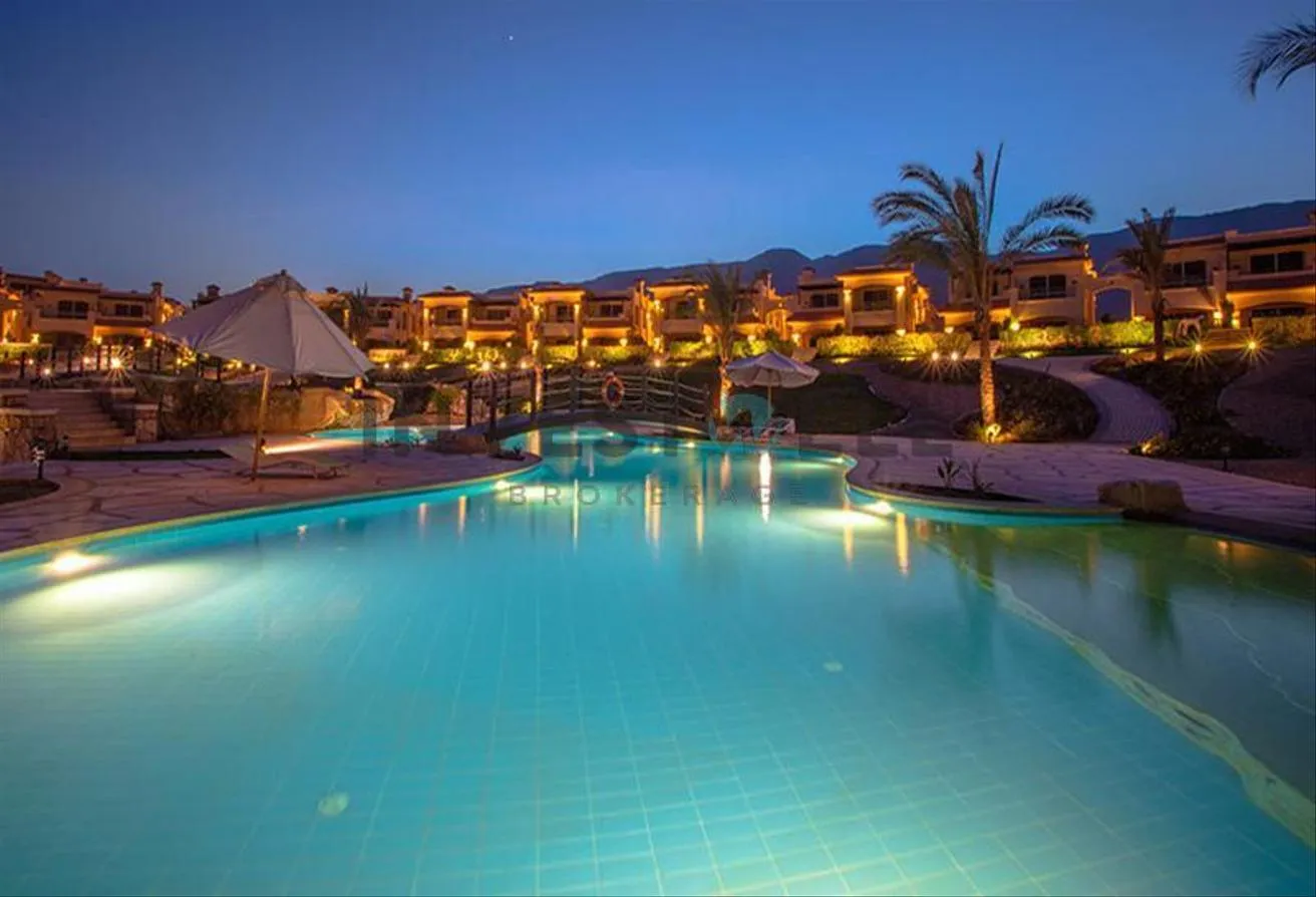 Sale in La Vista Topaz: توين هاوس لقطة للبيع - لافيستا توباز Twin house