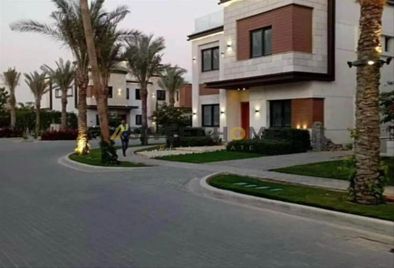 Sale in Azzar: hot price town house corner azzar prime location