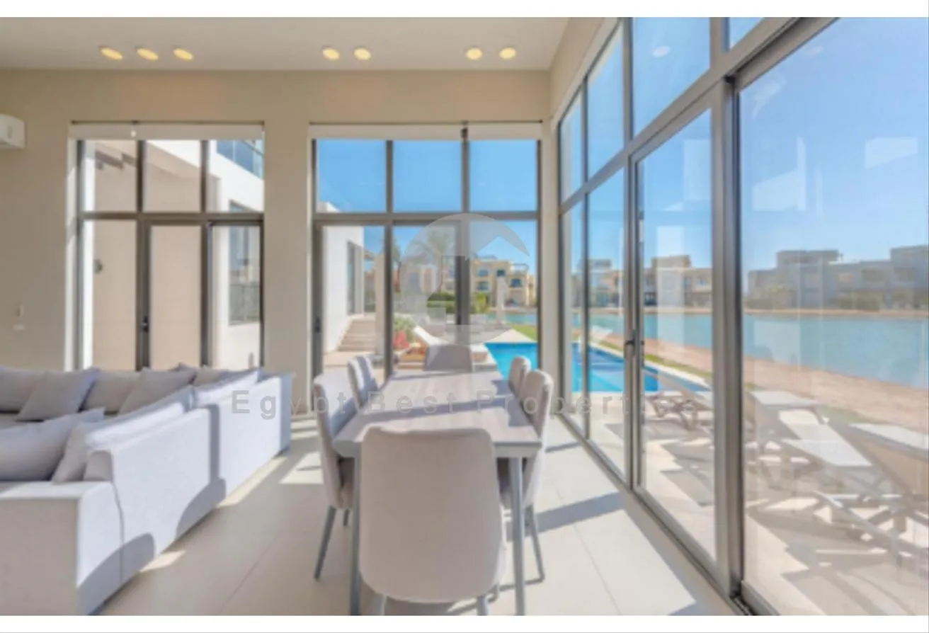 Sale in Mangroovy Residence: Direct On Lagoon / Sea Own Your Penthouse  0%DP
