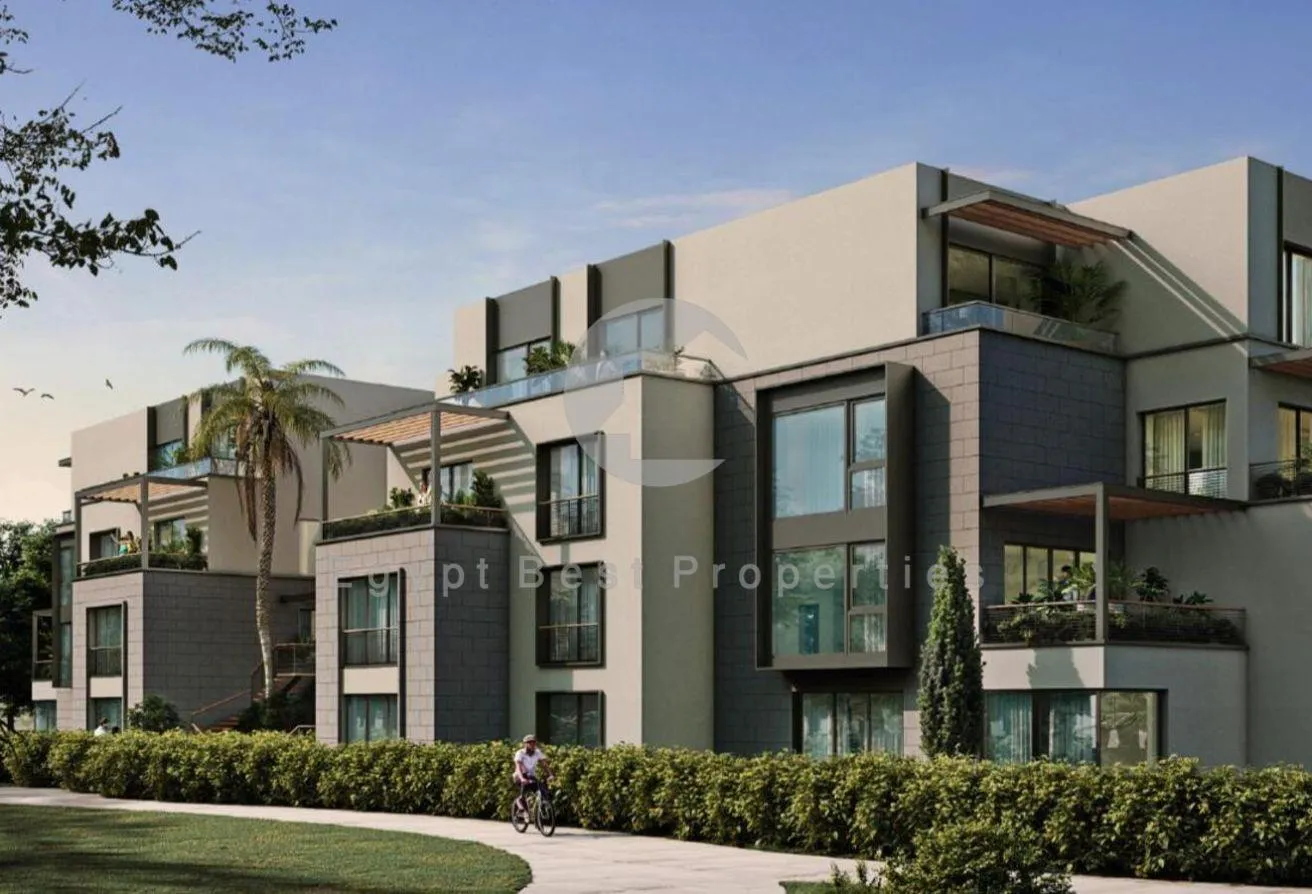 Sale in Garden Lakes: Standalone villa for sale in Garden Lakes, 7 years