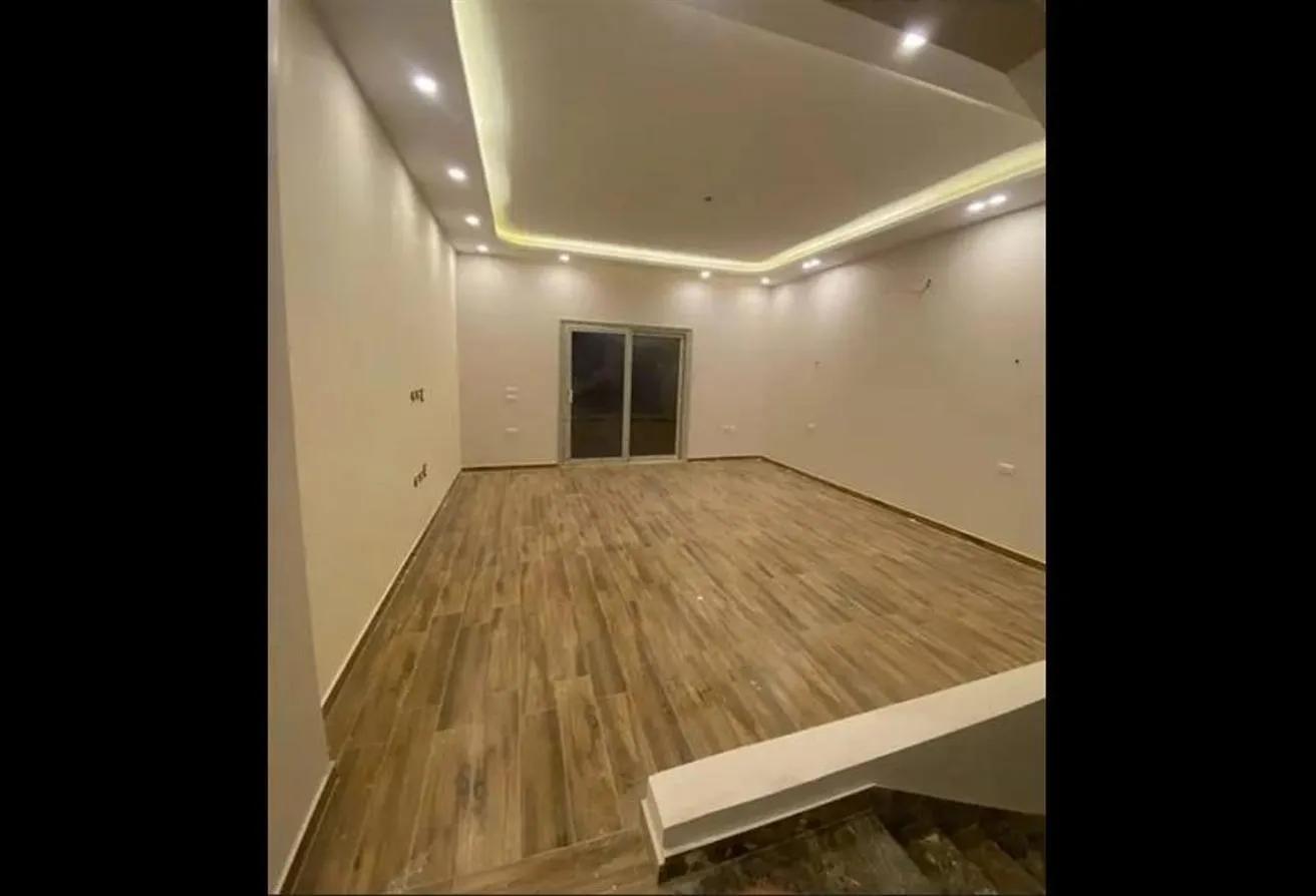 Rent in Les Rois: Twin hosue for rent in Les Rois ( New Cairo )