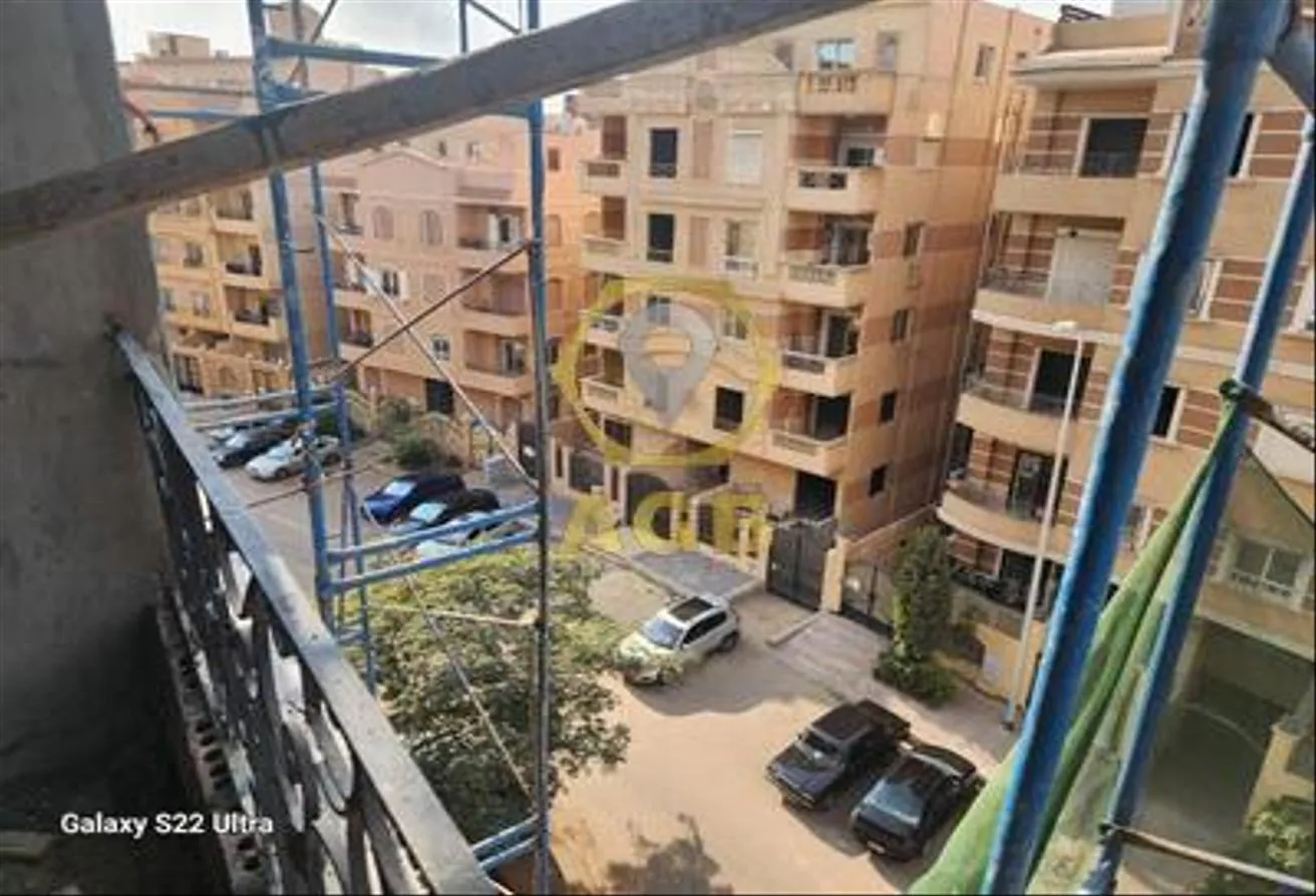 Sale in El Banafseg Apartment Buildings: للبيع شقه 140م نصف تشطيب فى البنفسج عمارات التجمع