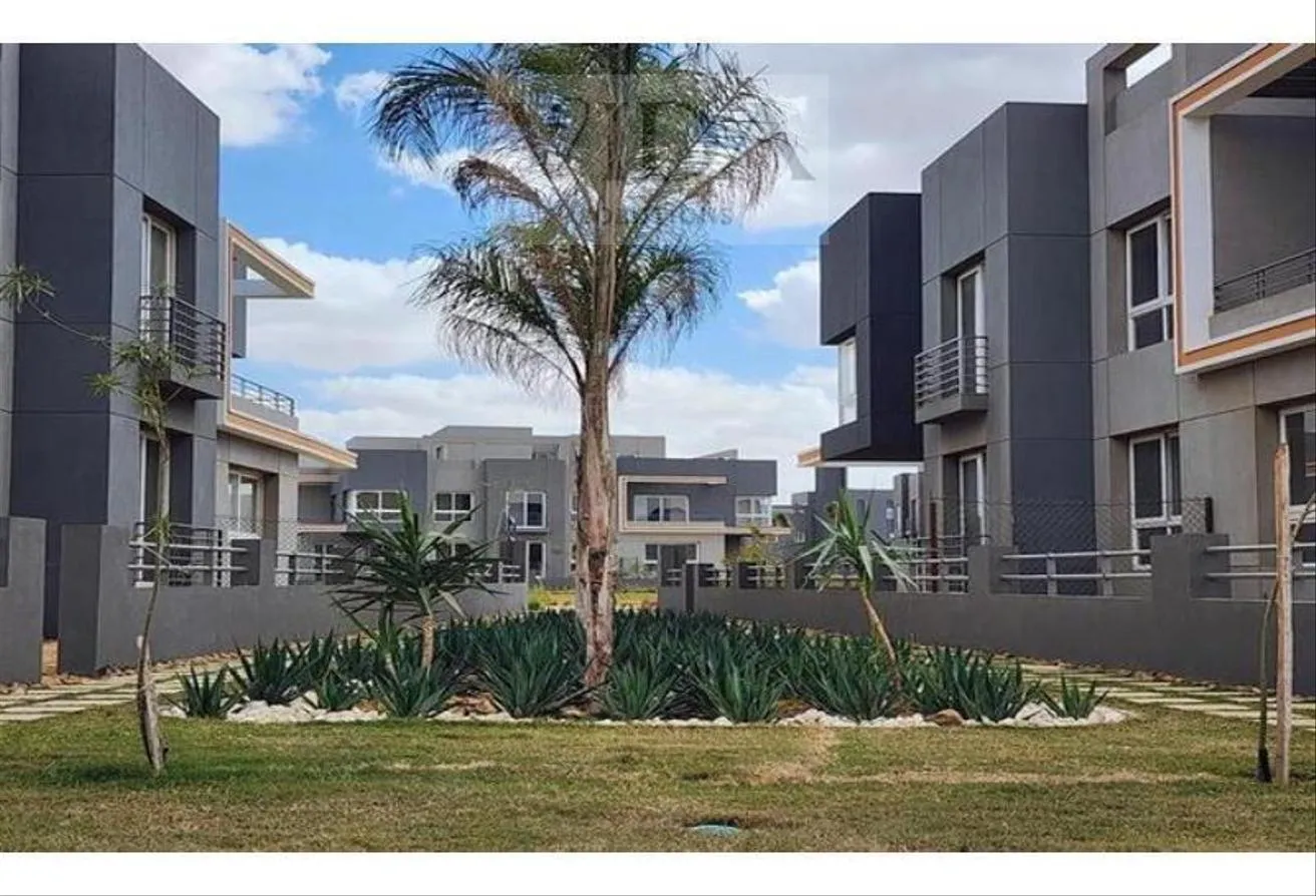 Sale in Kayan: Townhouse in Sheikh Zayed,ready to move kayan