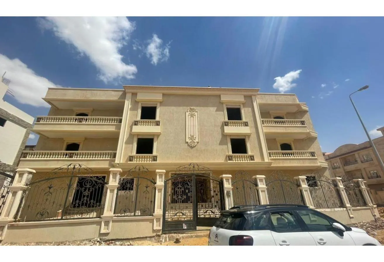 Rent in El Koronfel: Villa for rent furnished in Qarnful Heights