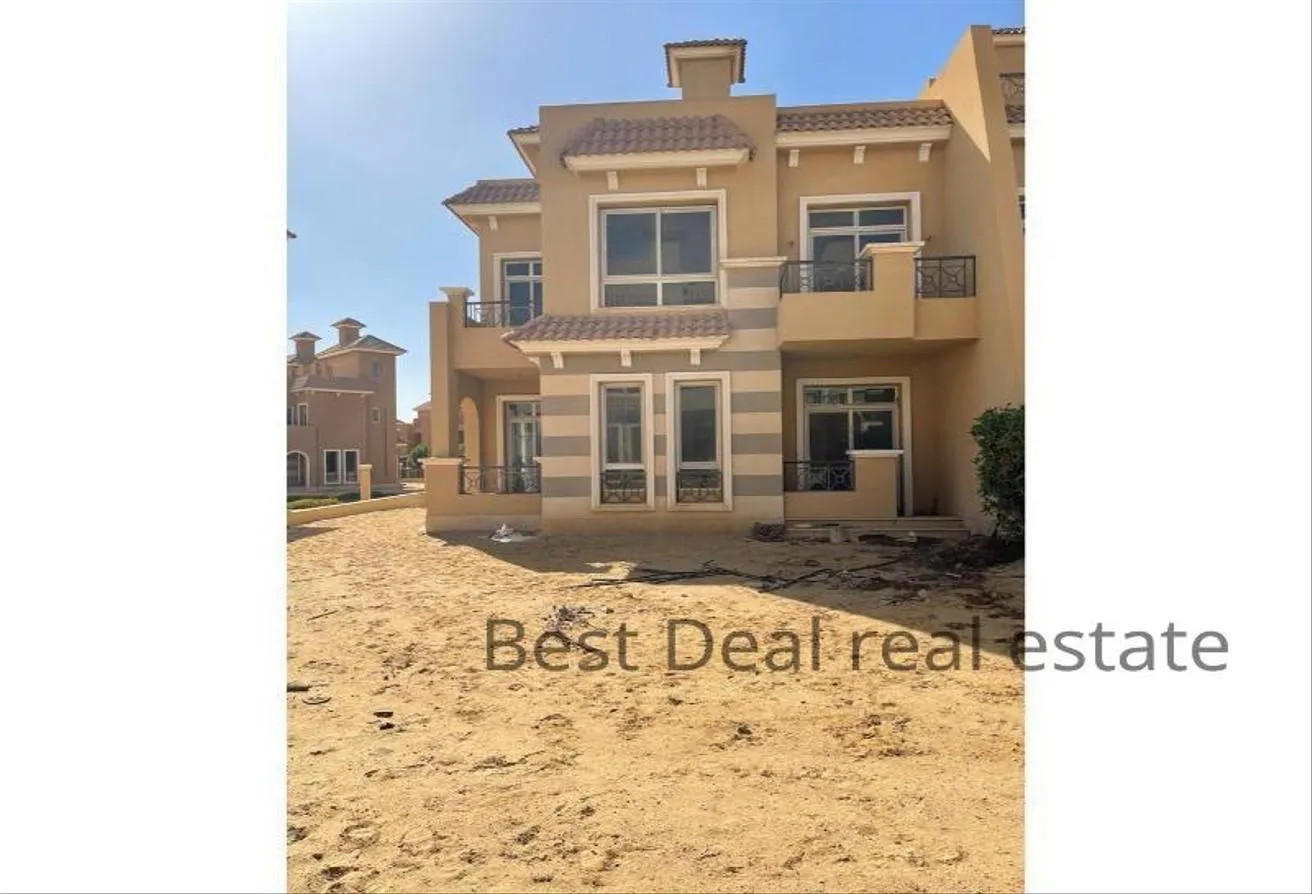 Sale in Porto October: Twin House in Nyoum October Compound