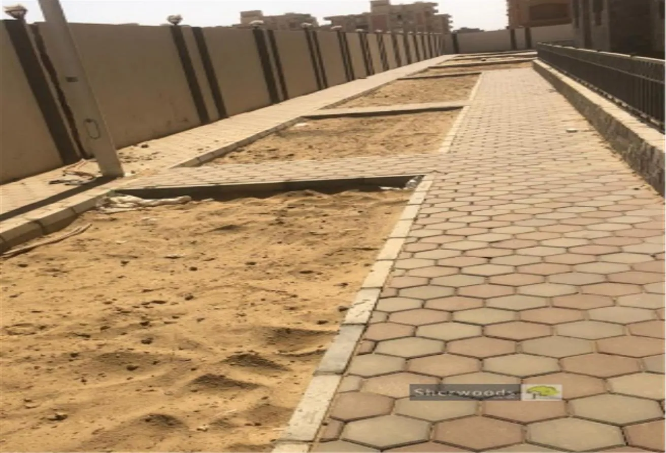 Rent in 5th Settlement Compounds: Modern and big furnished villa with garden 4 rent