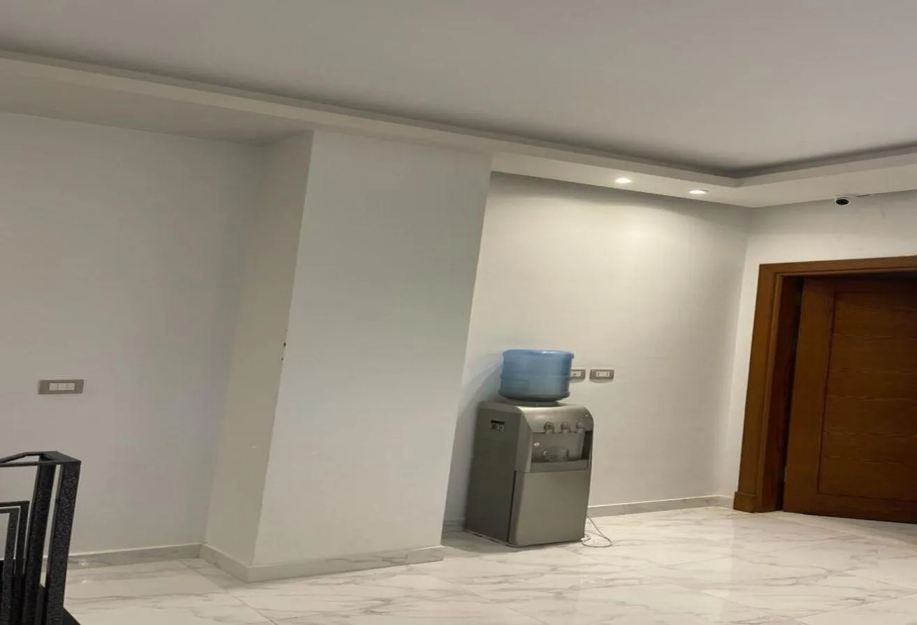 Gallery Image 18