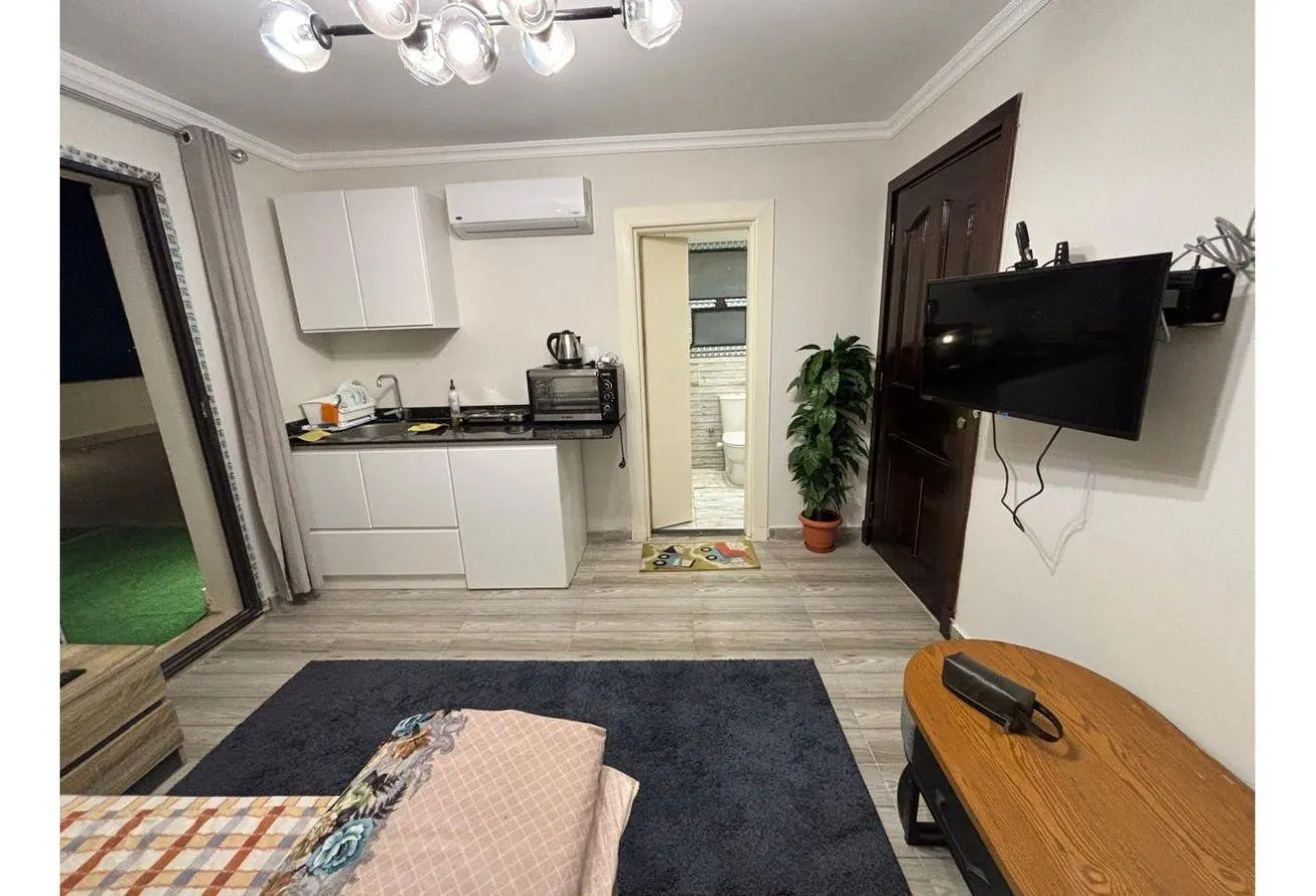 Sale in Westown: Open view ( bahry ) / Close to the strip