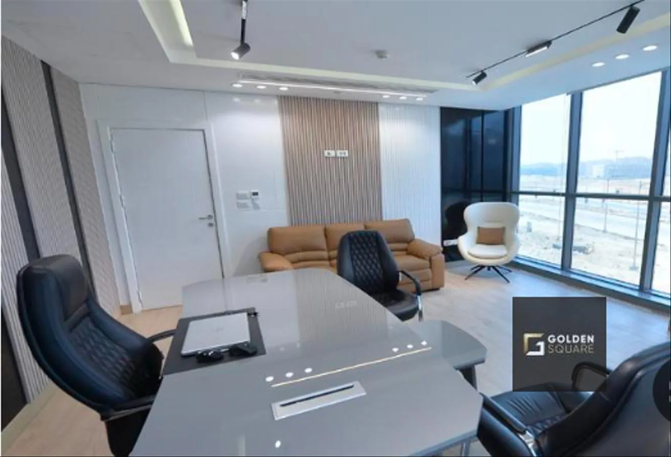 Sale in RI8 New Capital: office  Supplement installments only