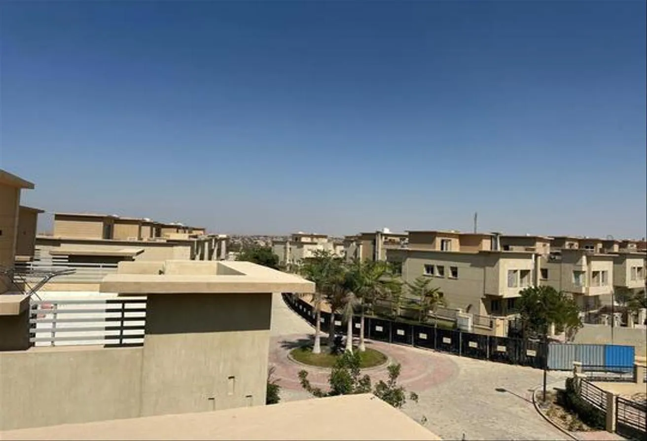 Sale in Jewar: Resale Duplex in Jedar with Market Price
