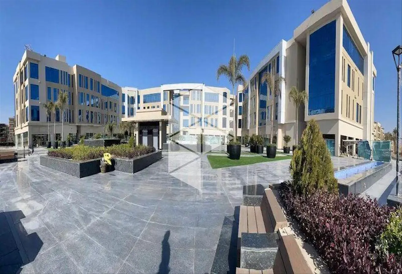 للايجار في ميفيدا: معمل تحاليل 200م للايجار بسعر مميز القاهره الجديده 