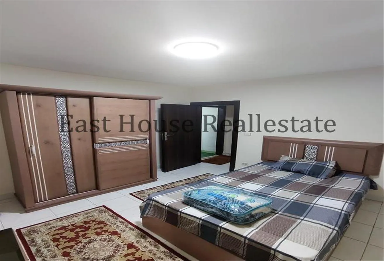 Sale in West Golf Extension: شقة دوبلكس _ جنوب الاكاديميه منطقه ب ارضى واول