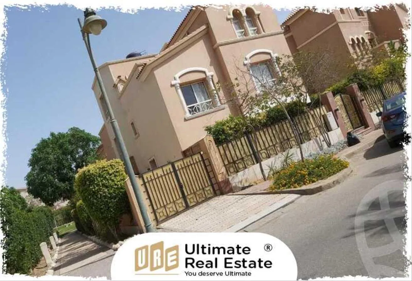 Rent in Katameya Hills: Villa in a prime location in Katameya Hills 450 m