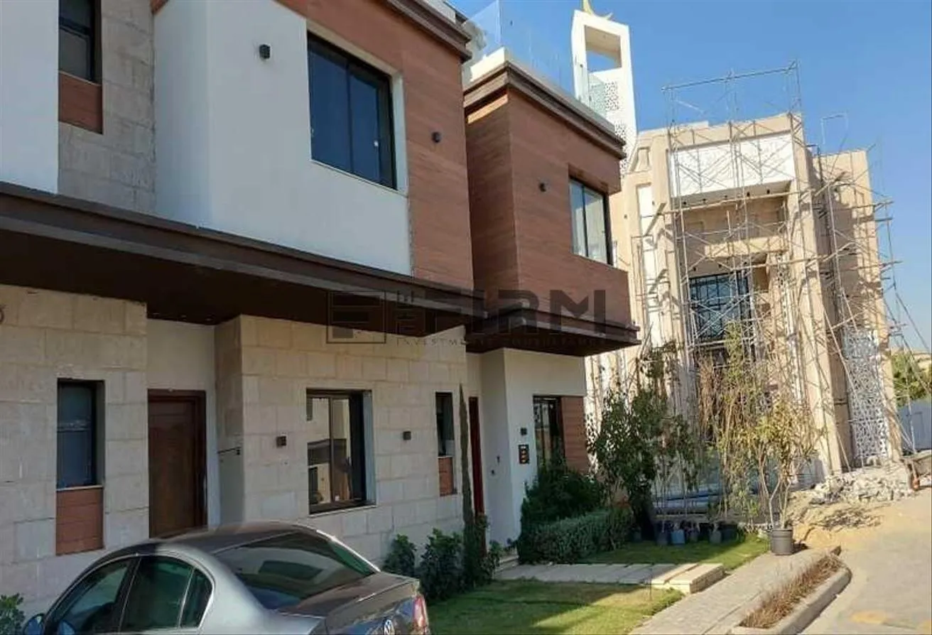 البيع في ازار 2: فيلا مستقله مميزه  للبيع بأزار 2 