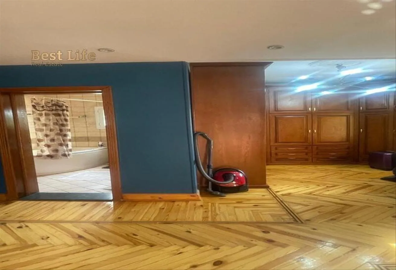 Gallery Image 7