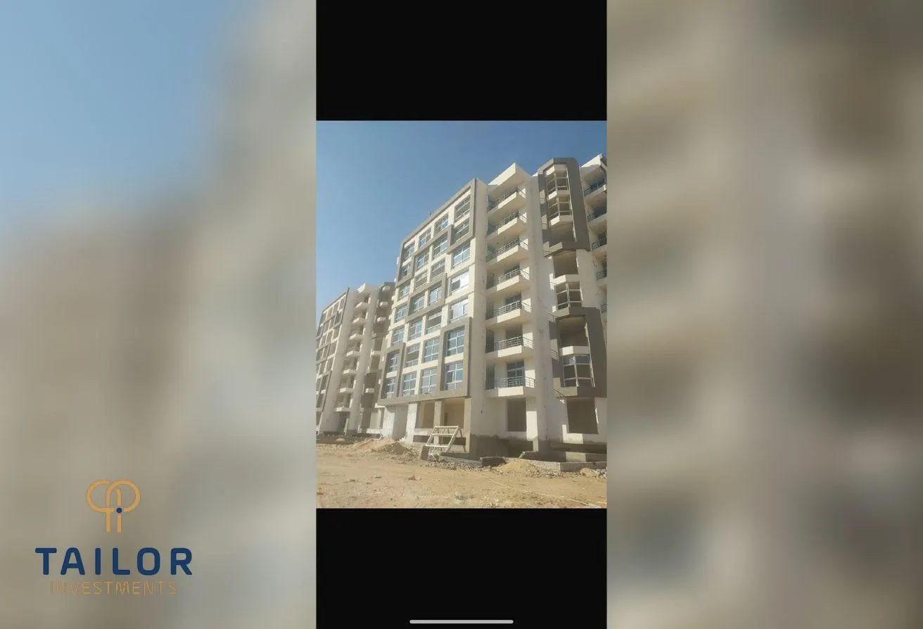 Sale in RI8 New Capital: عيادة 151 م طبي اداري في المقصد العاصمة الإدارية