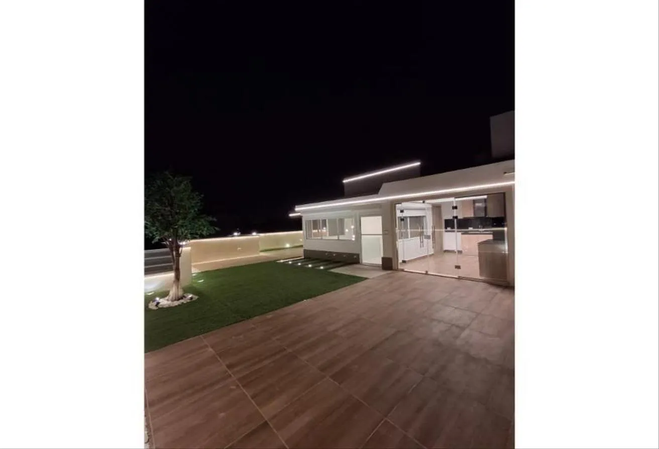 Gallery Image 9