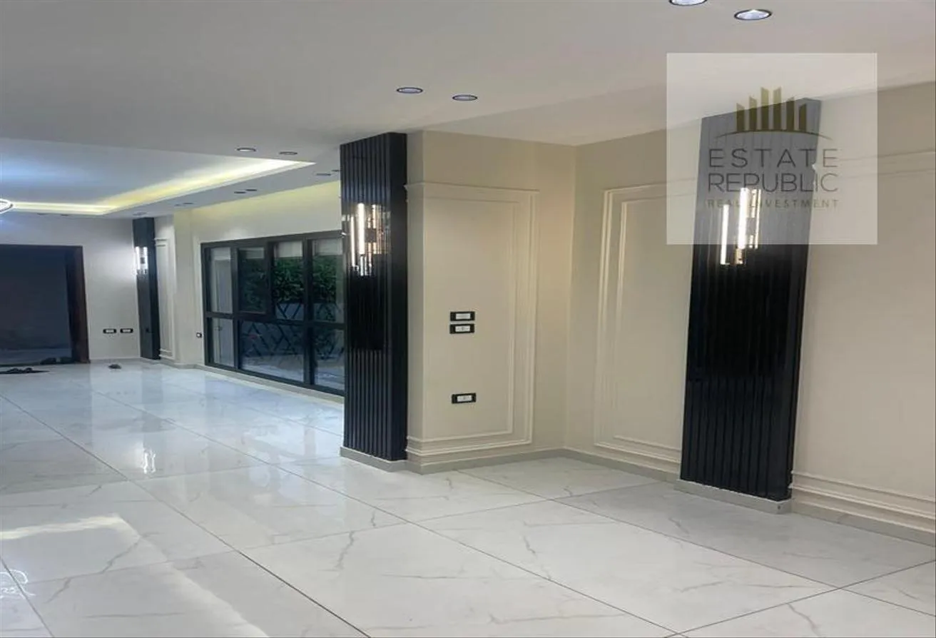 Rent in Villette: Duplex with garden for rent in Villette sky con